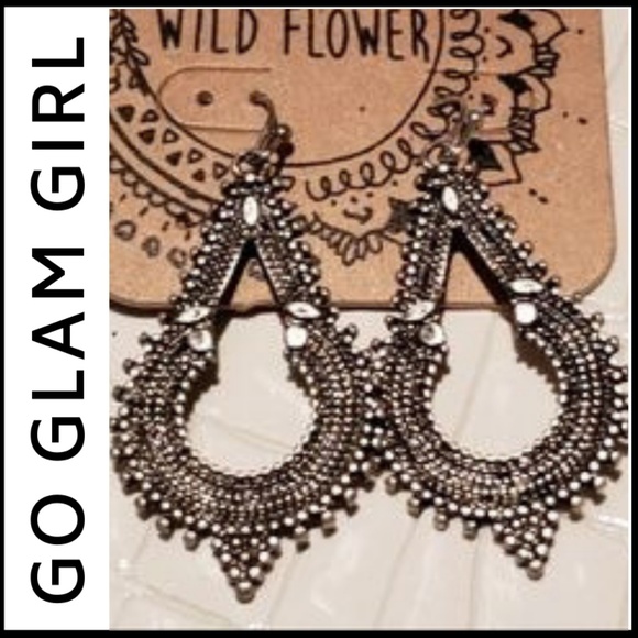 Glam Girl Fashion Jewelry - BOHO BEAUTIFUL! Metal Hook Earrings
